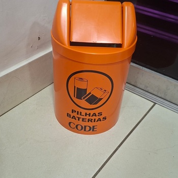 Posto de coleta de pilhas e baterias